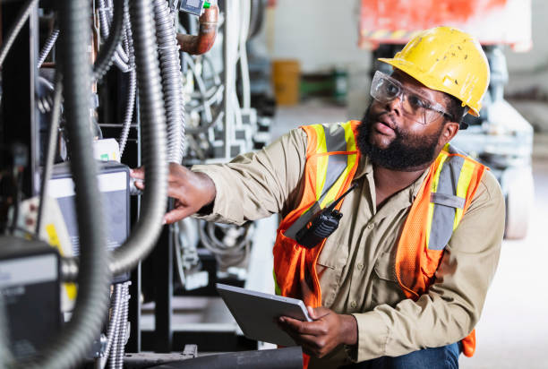 Best Electrical Installation Contractor  in Somerset, TX